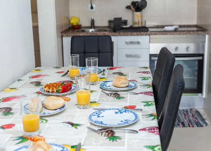 アパート A61 - Largo Do Moinho In ラゴス