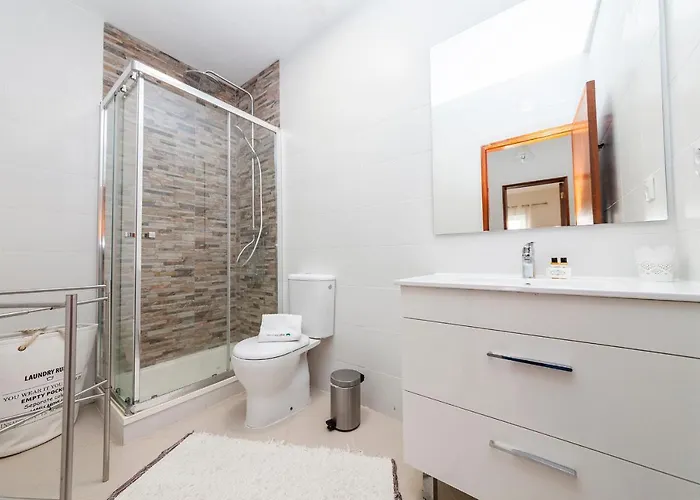 アパート A61 - Largo Do Moinho In ラゴス