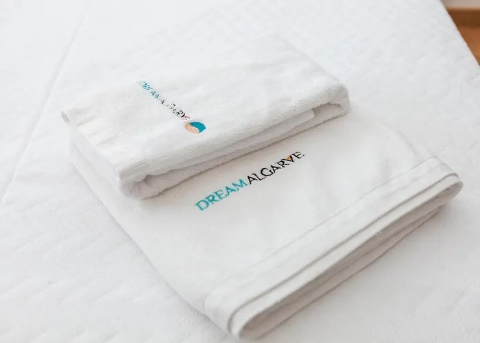 A61 - Largo Do Moinho In アパート ラゴス