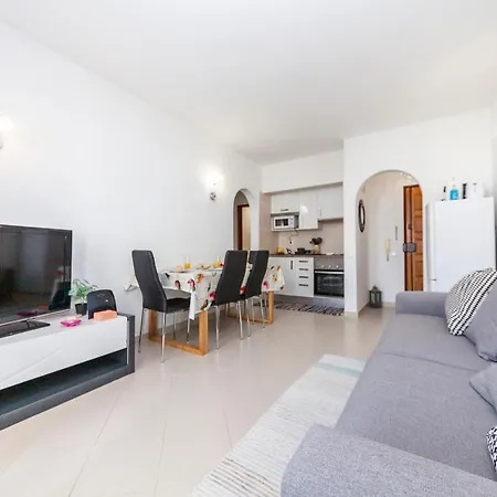 A61 - Largo Do Moinho In * Lagos